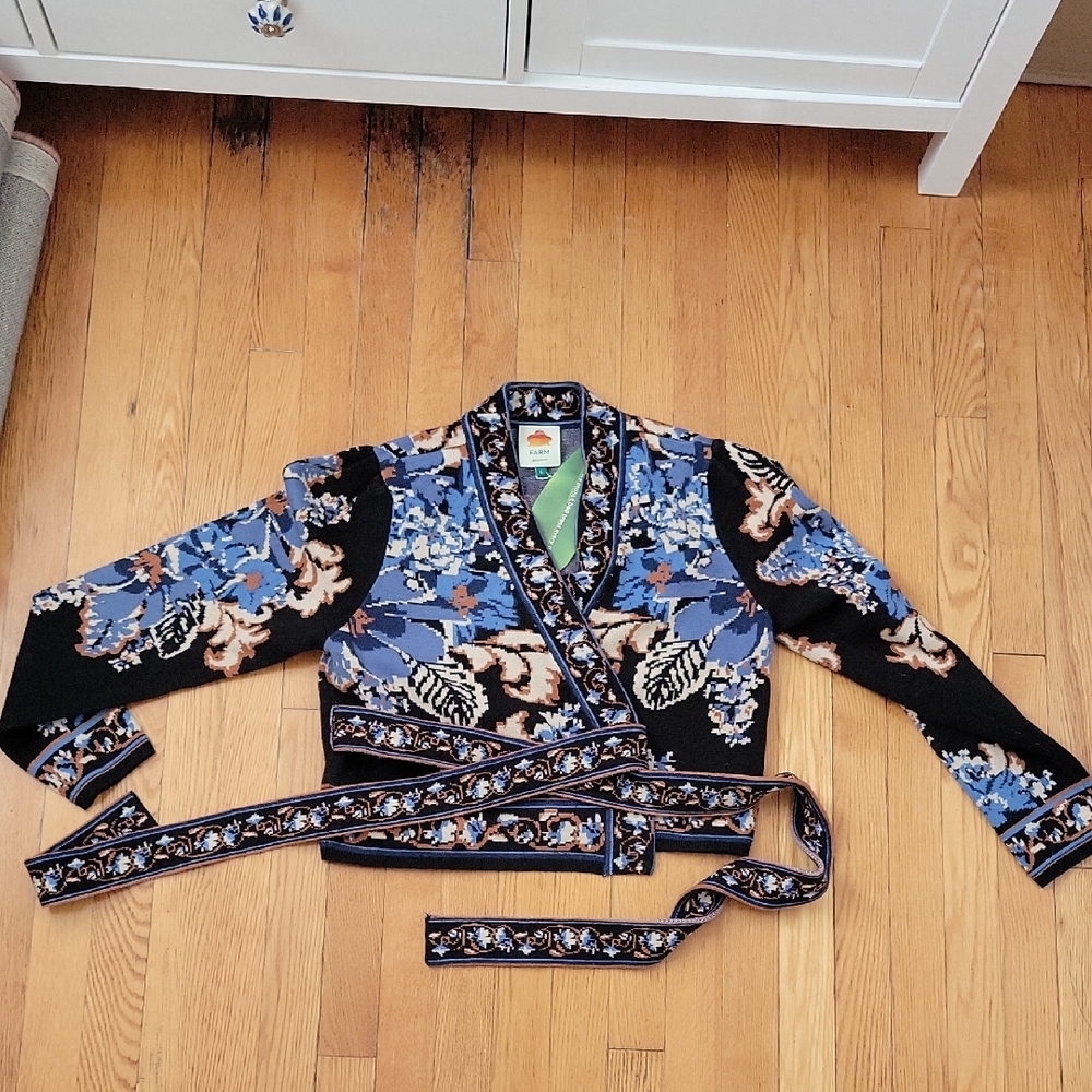 FARM Rio Sz L black Blossom Wrap Sweater
